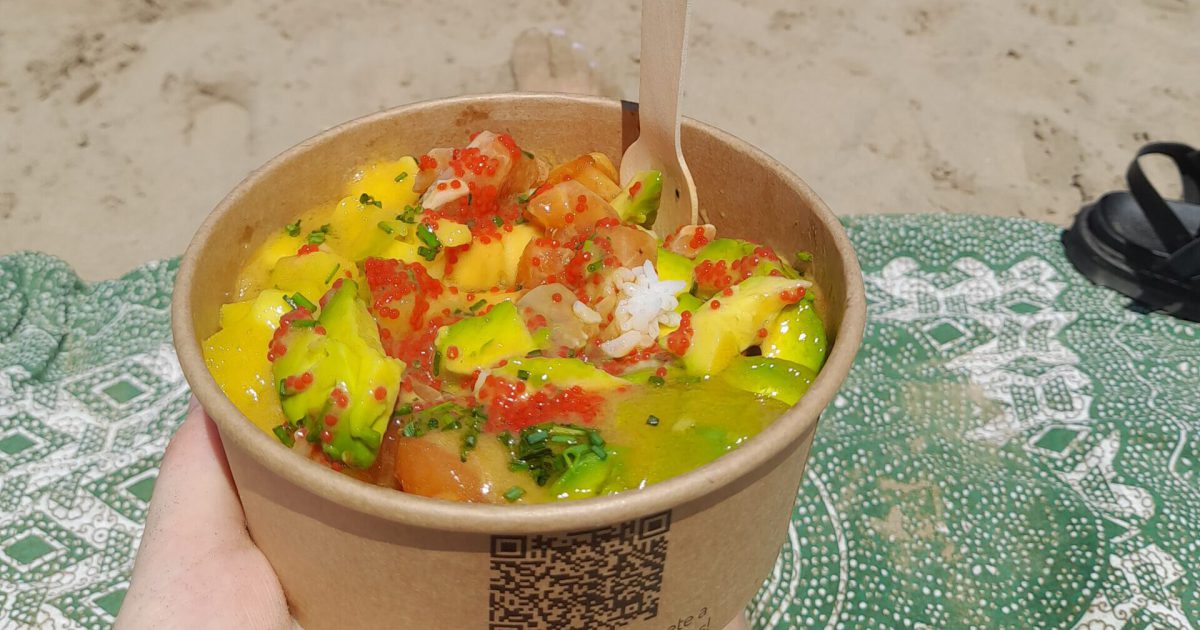 Poke Bowl by the beach